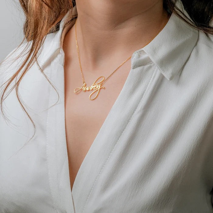 Personalized Curlicue Name Necklace